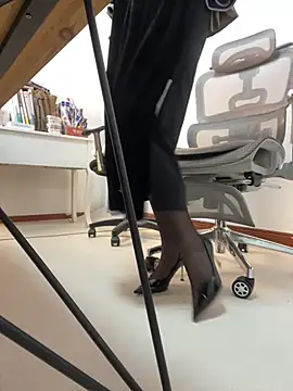 Goldbaby888 - secrets in the office办公室的秘密你知我知💕