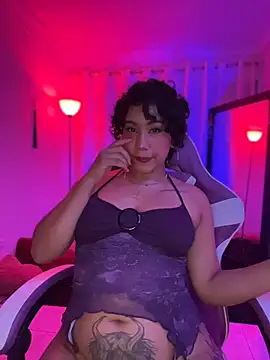 ZahaRoseee - put and control nipple clamps