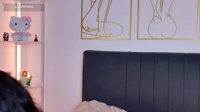 Lyra_Valtierra - Full naked + nipple clamps