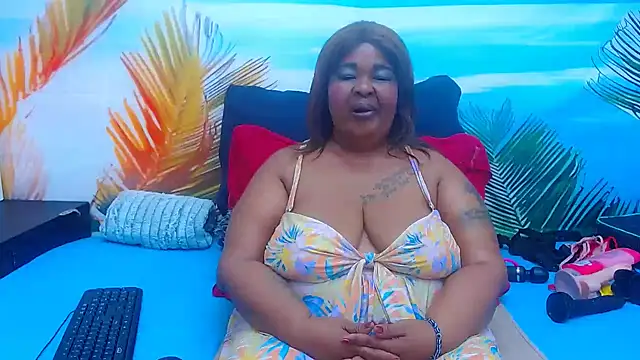MatureMilfxxx - SQUIRT...TWERK...TITTY SUCK
