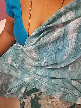 Tamil_Ammani - Boobs show😜😜😝🥰🔥🔥🔥