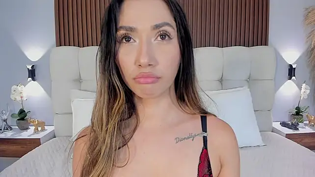 Emma23__ - let me tease you