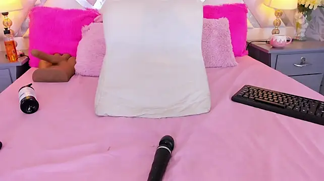Khloeblake - SLOW TEASING KISSES 💋