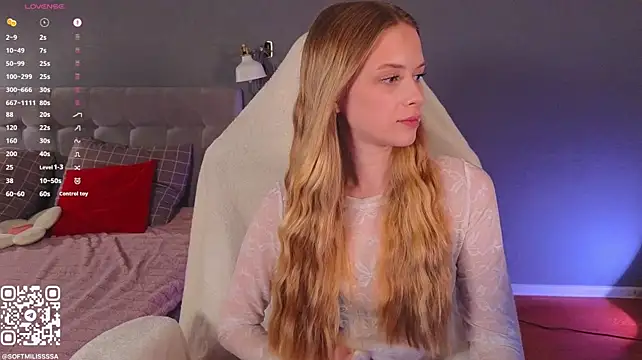 Soft_babe - show panties
