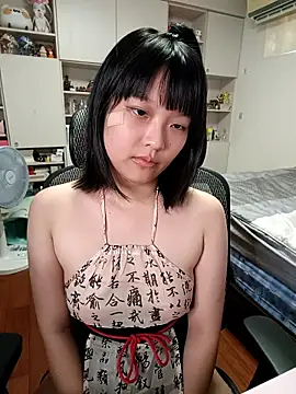 87wawa - 背部需要呵護❤️呆呆女武