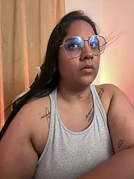 Liith - I masturbate my pussy