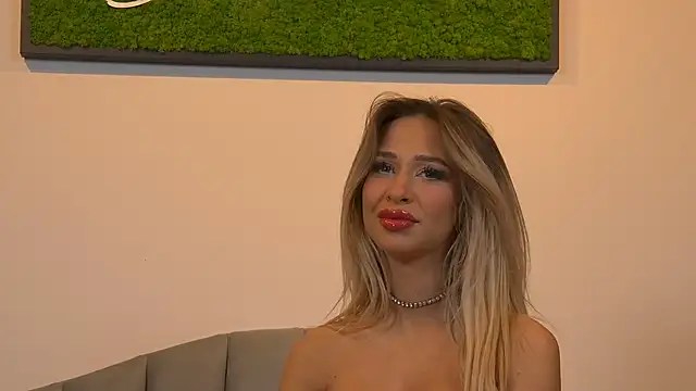Jo_Reed - mmmm make it rain from my pussy daddy💦