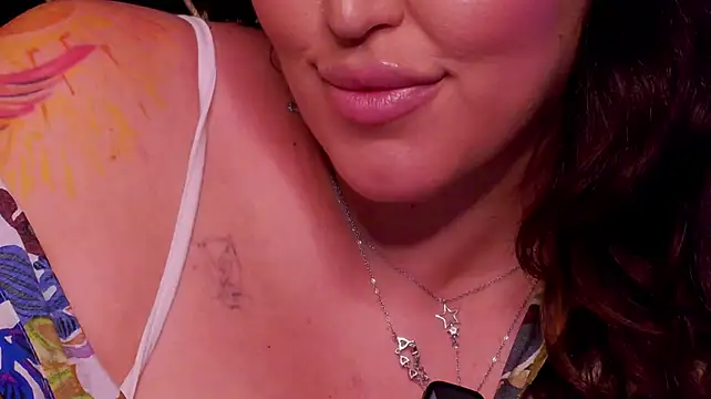 CleoLangley - Spit tease on my naked boobs 💎