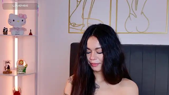 Lyra_Valtierra - Full naked + nipple clamps