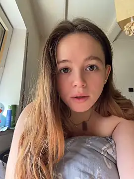 Rhyumii - 🍒Topless10m& spank Ass 85x🍑♥️