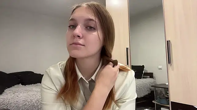 Arimy - Show my firm bootie closer <3