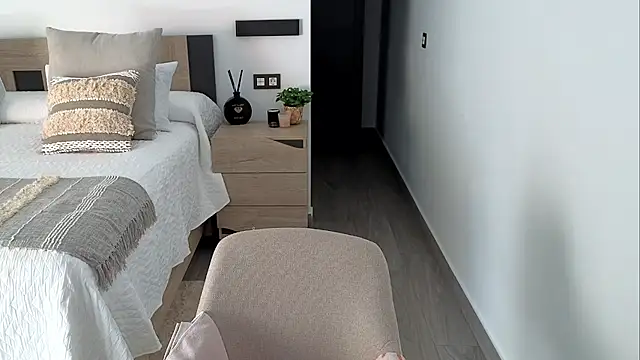 Morninglorytv - enseño los dos piercing