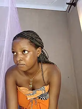 Smack_babe - Fucking cucumber in pussy