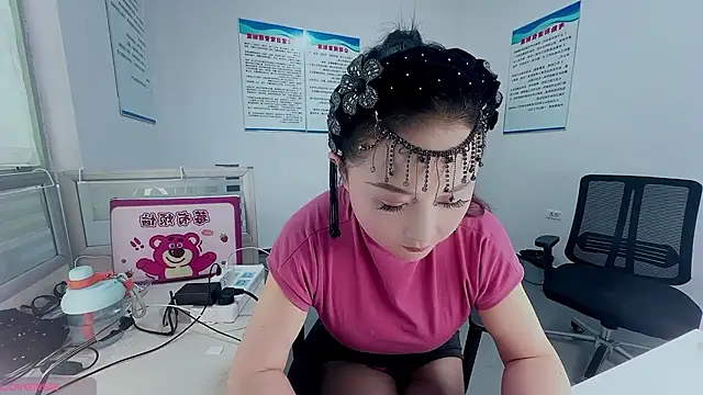 Fnai-136 - 真空上身乳夹三分钟最后完成目标的哥哥发私密…
