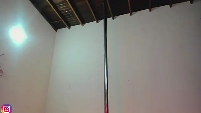 Auraeroticaxxx - flash titss