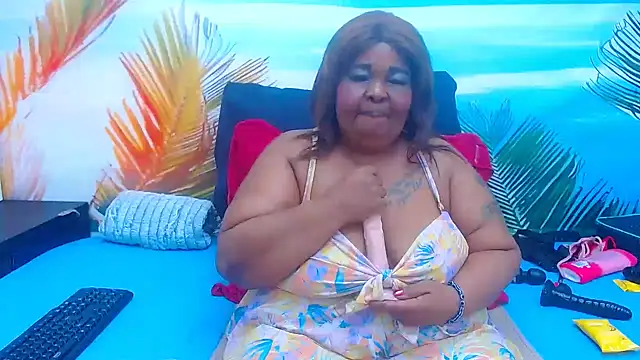 MatureMilfxxx - SQUIRT...TWERK...TITTY SUCK