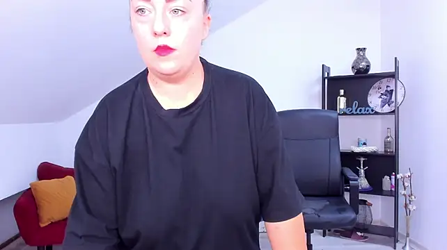 BrendaSkye - BOOBS PLAY NAKED