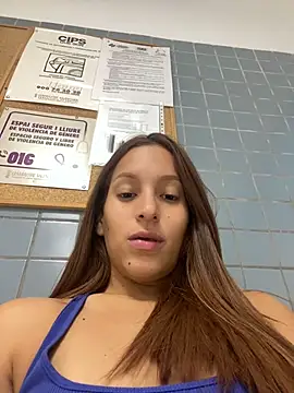 Agnescrusz - Naked in Doc