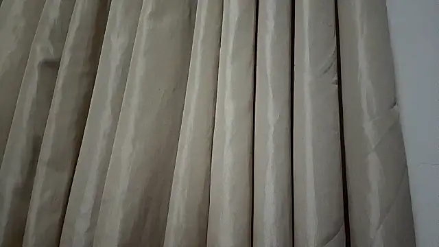 MaryPopy - take off top and oil ass