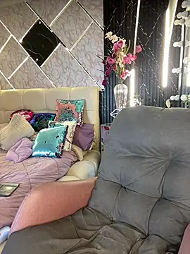 EvelinaGrey - ride dildo for you 5 minutes