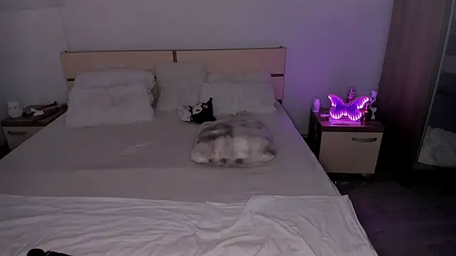 ScarlettJakobs - pussy fingering = close up