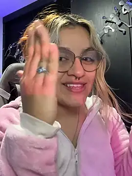 Sophia_Weest99 - Naked+ sexy dance 💦🔥