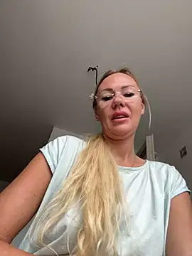 Michele_nolimi - show boobs