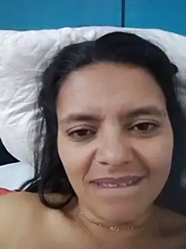 Selena_foxy - Un desconocido toque mi pecho