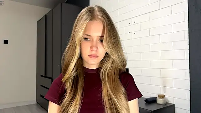 ZaidaSchwarten - make hairbra and take off dress