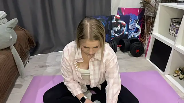 BreanaVinagre - lick lips