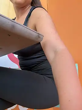 Beautydiamond - Spank naked tits in the full McDonald