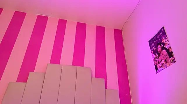 KittyNicolle - RIDE DILDO🍆🔥
