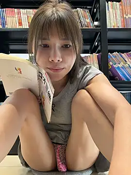 Fire-18 - 学姐为了完成学业 出卖身体 搞刺激 完成目标脱内裤