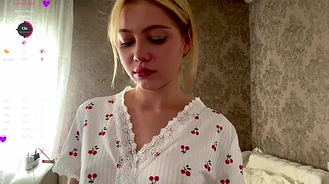 AlberthaBudd - Squeeze my sweet tits ;3