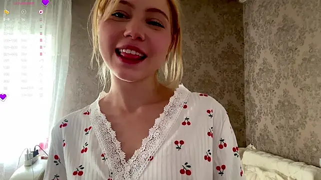 AlberthaBudd - squeeze my sweet ass too :3
