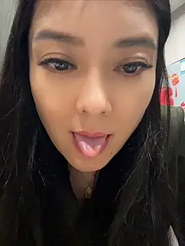 Yueyue181 - 姨妈期间下面的菜单不露不插哦