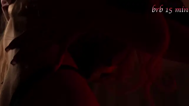 Alvuwkaa - naked on the ball