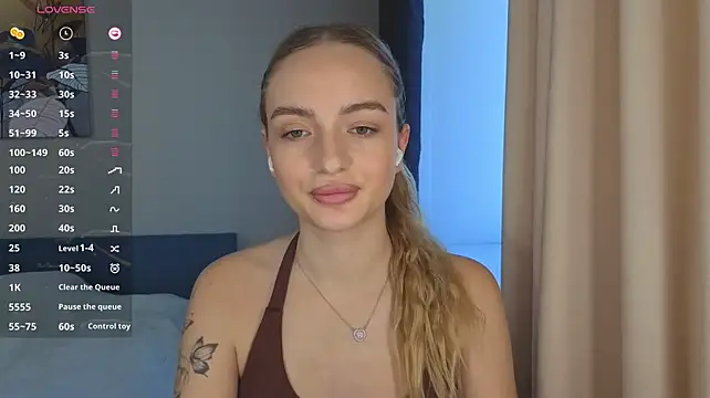 A_delina - oil ass🍑