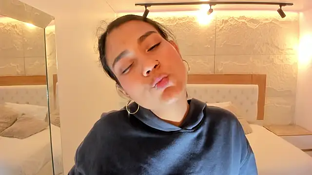 NINAMARTINS - help me squirt daddy 💦🥵