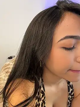 _Emily_Thompson_ - Flash asshole in Doggie+spank hard