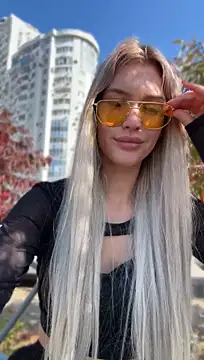KikiWatson - Show ass in public 🥰😍
