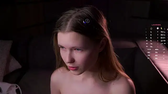LynHillaire - Make me blush