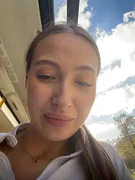 Coconut_milk - Slap hard pussy in bus