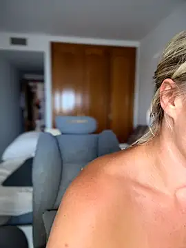 NastyMilf_ - 🦋FINGER ASS CLOSEUP🦋