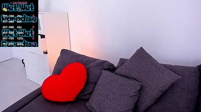 CutieEllie - get topless