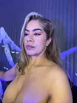 Nikitherose - Footjob!