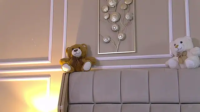 SerenaBennet - doggy play