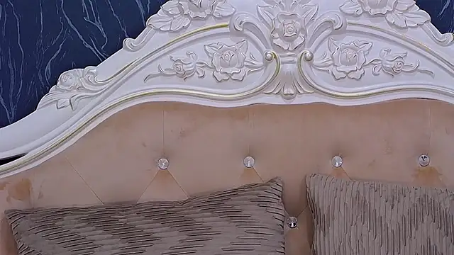 Lauren_Saint - Unlock my ass & make me tease you slowly