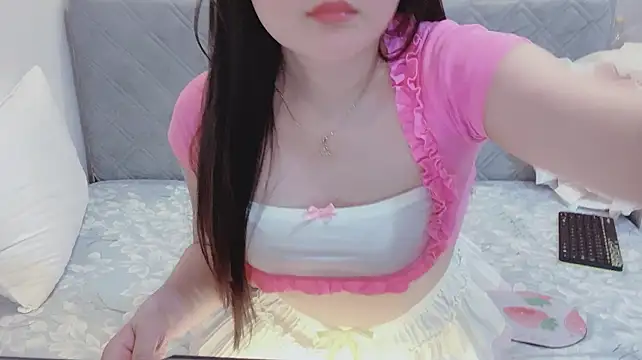 Funikio - finger in wet pussy