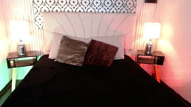 Chloe__Brm - Dance sexy